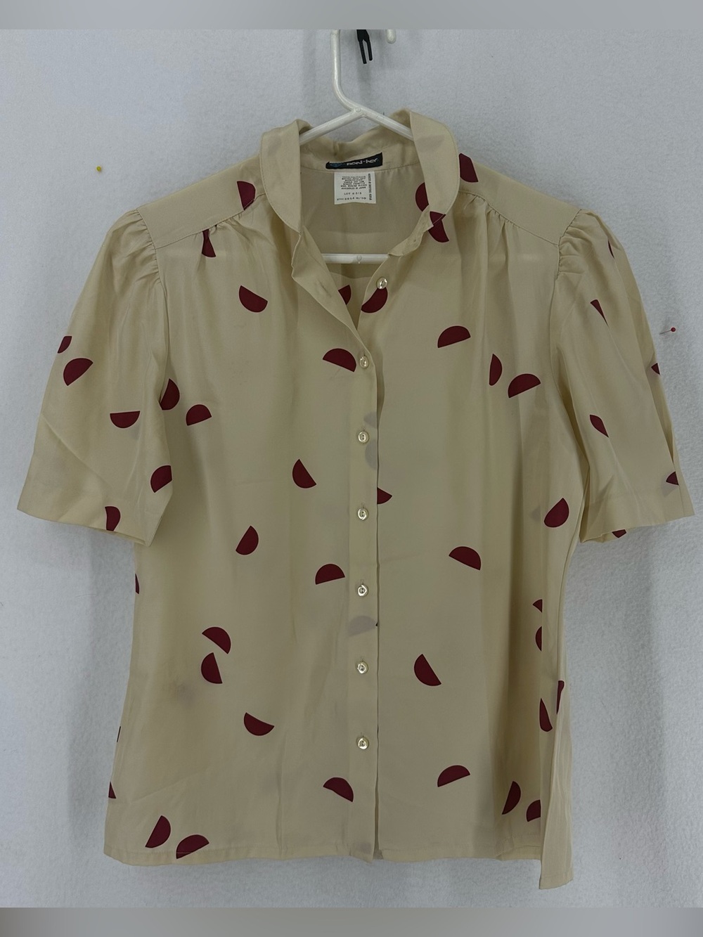 Panther Women’s Button Up Blouse Vintage Size 9/10 Beige Red Short Sleeve